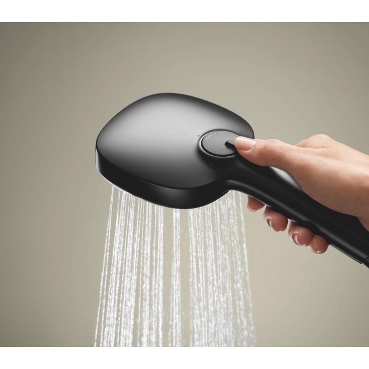 Смеситель для ванны с душем Grohe Cubeo чёрный матовый (1018142430) 1018142430 &mdash; фото в Esantehnika