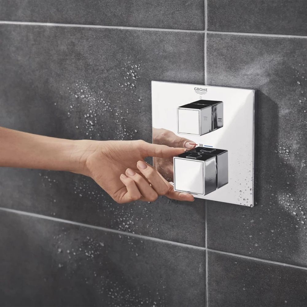 Душова система прихованого монтажу з термостатом Grohe QuickFix Precision Cube Thermostat (34879000) 34879000 &mdash; фото в Esantehnika