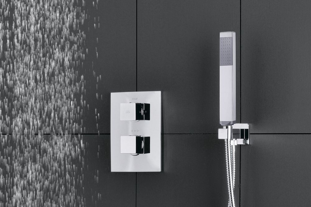 Душова система Paffoni Shower прихованого монтажу на 2 споживача з термостатом з верхнім душем 200х200 мм (KIT LEQ519CR) KIT LEQ519CR &mdash; фото в Esantehnika