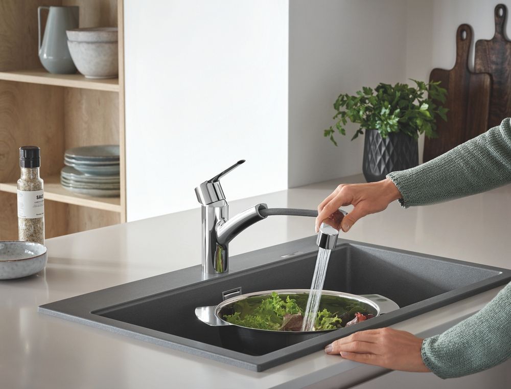 Змішувач для кухні з висувним виливом Grohe QuickFix Start (колір - хром) 30531001 30531001 &mdash; фото в Esantehnika