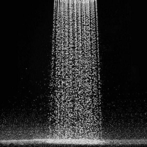 Верхний душ с тропическим душем Hansgrohe Raindance E 300 мм (цвет - черный матовый) 26250670 26250670 &mdash; фото в Esantehnika