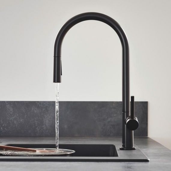 Кухонный смеситель 210, с вытяжным душем, 2jet Hansgrohe Talis M54 (цвет - чёрный матовый) 72800670 72800670 &mdash; фото в Esantehnika