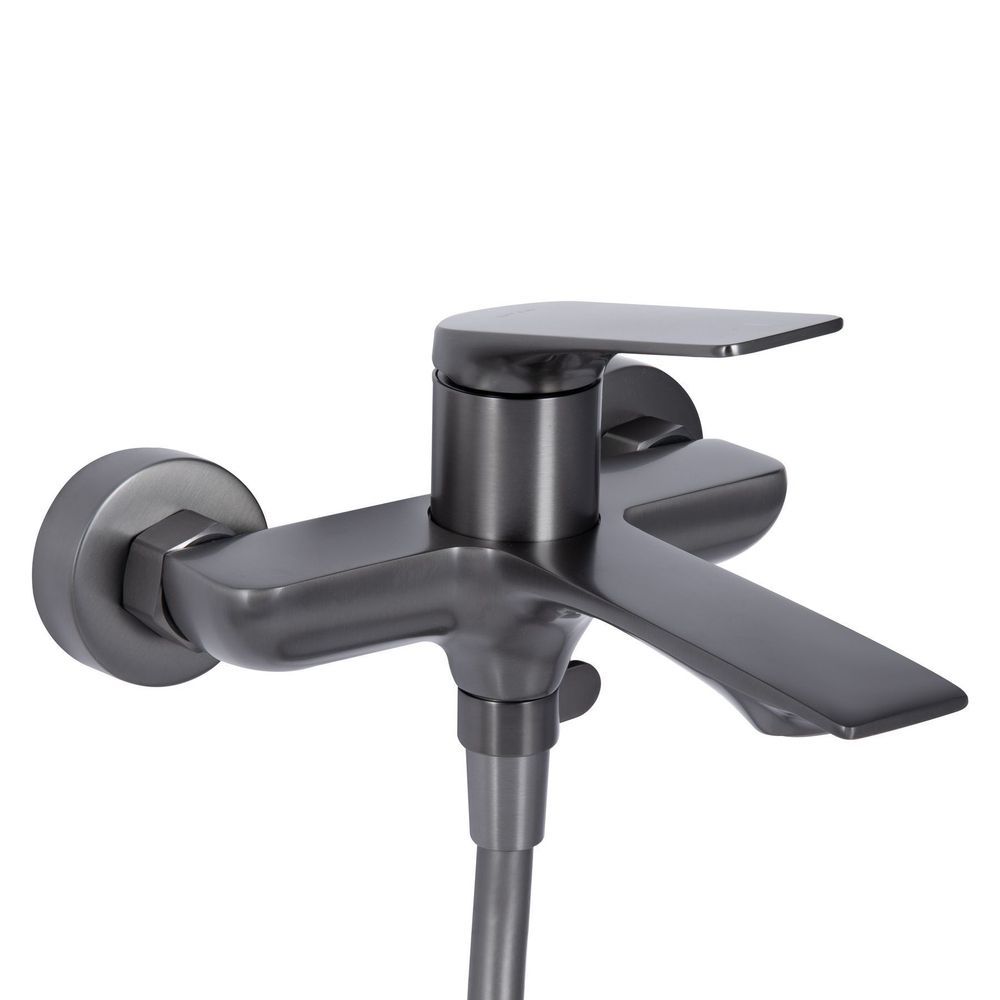 Смеситель для ванны Qtap Vlasta New (с душевым гарнитуром) QTVLA259GMB45643 Gunmetal Black PVD QTVLA259GMB45643 &mdash; фото в Esantehnika