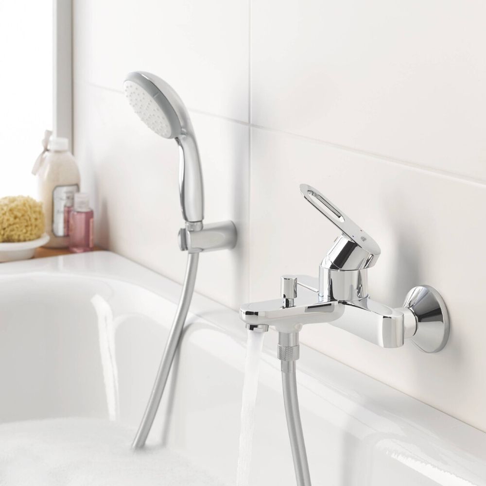 Змішувач для ванни GROHE BauLoop з душовою стійкою Vitalio Start, хром (23603000 + 26951001) 2360326951 &mdash; фото в Esantehnika