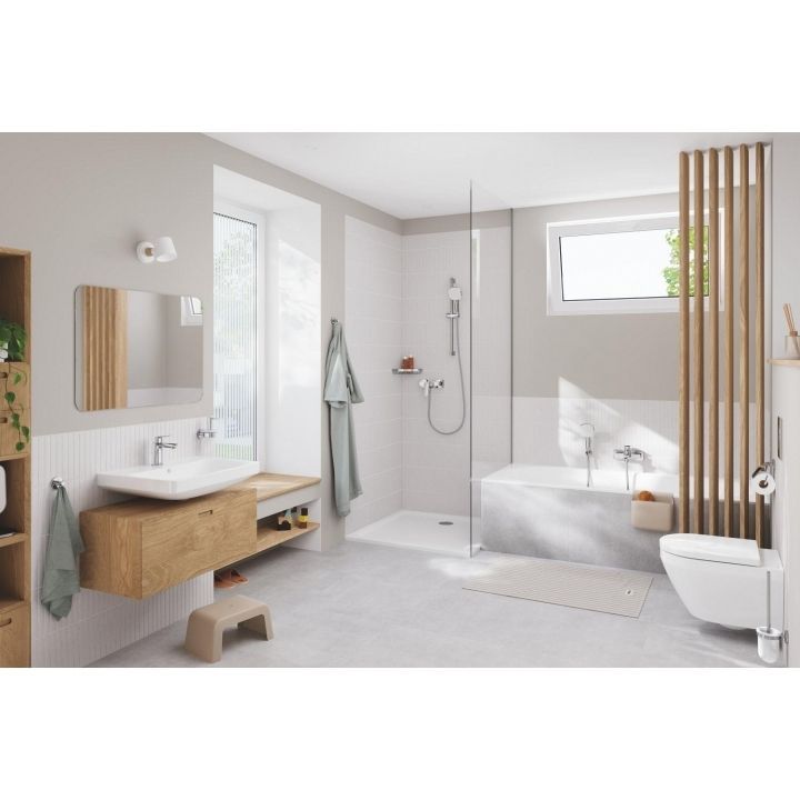 Смеситель для ванны Grohe Cubeo (1018130000) 1018130000 &mdash; фото в Esantehnika